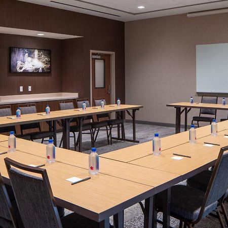 Отель Courtyard By Marriott Lafayette South Экстерьер фото