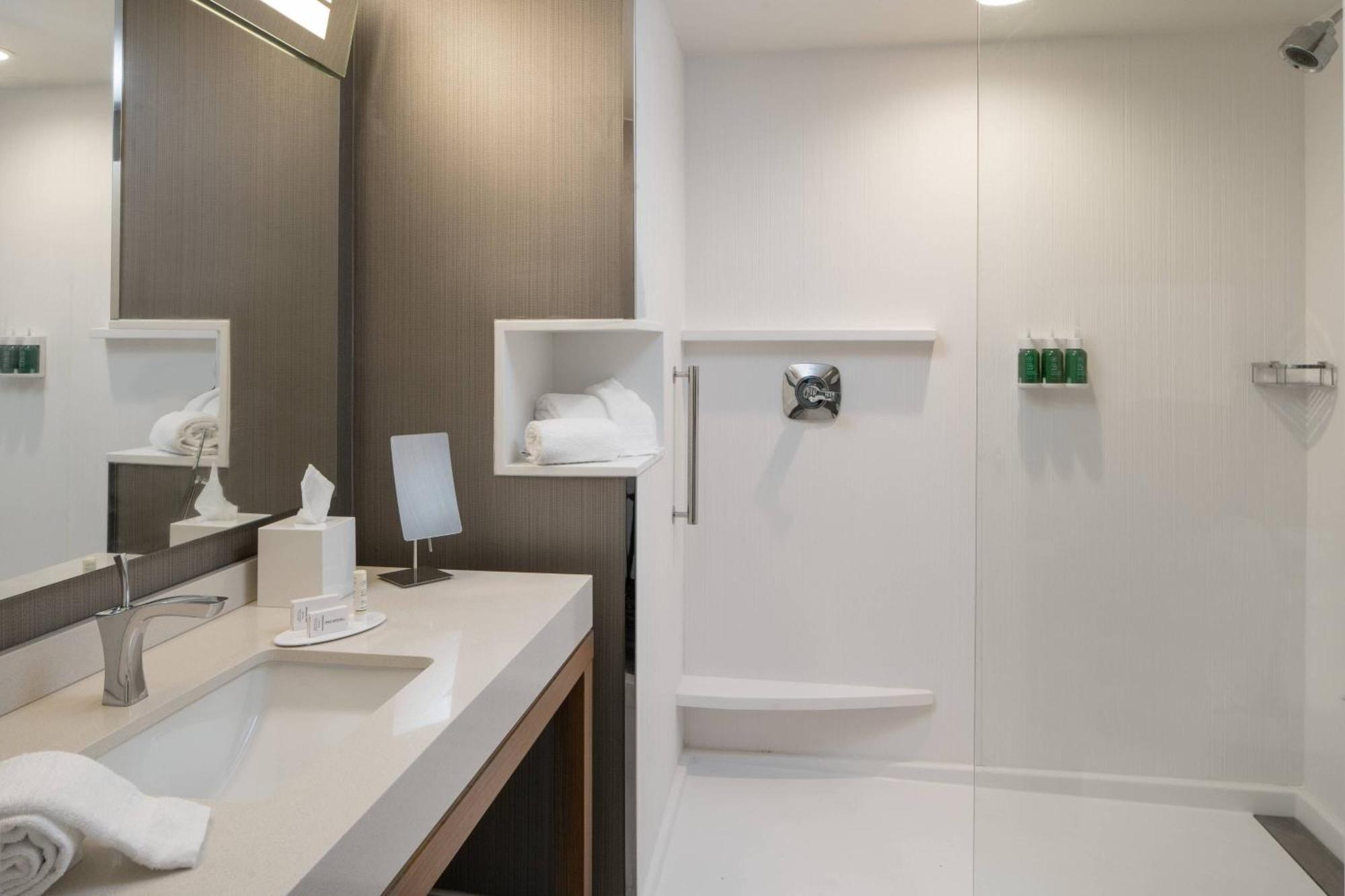 Отель Courtyard By Marriott Lafayette South Экстерьер фото